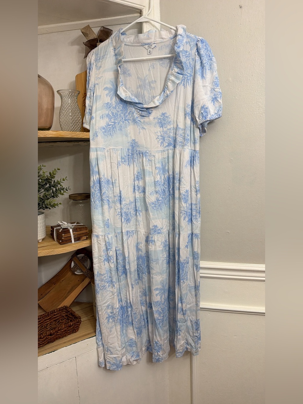 crown & ivy White Midi Dress with Light Blue Palm Print